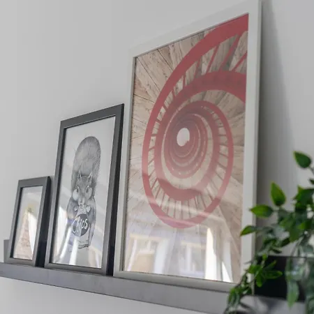 Zentrales 75qm Tischfussball & Komfort דירה *