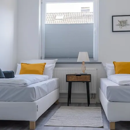 Zentrales 75qm Tischfussball & Komfort