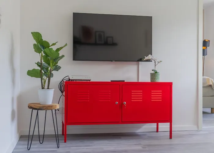 Zentrales 75qm Tischfussball & Komfort Wuppertal